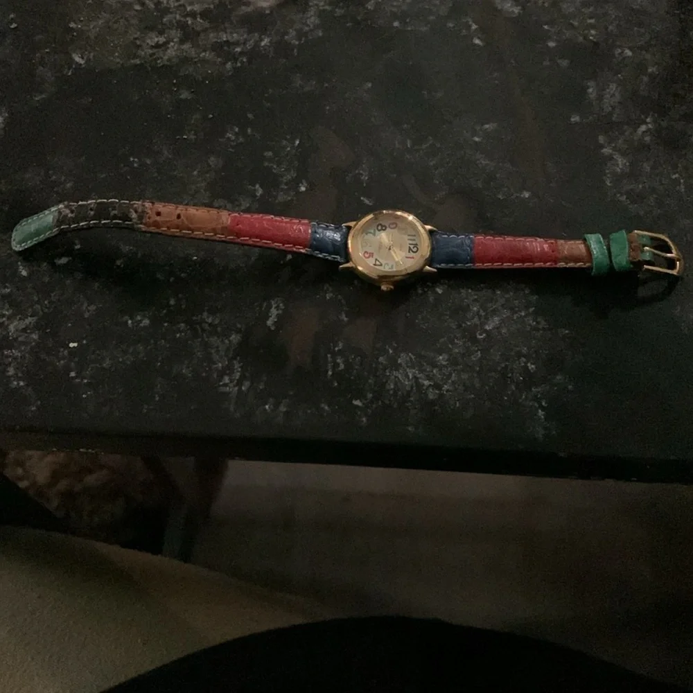 Collezio  Watch - Picture 2 of 4